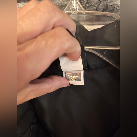 Northface Black Vest style AZPM like new ! - Picture 4 of 7